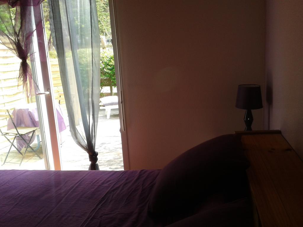 Les Chambres De Kerael Crozon Room photo